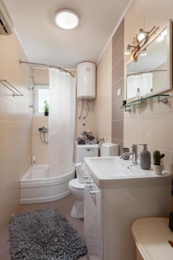 Sea View Ela Apartments Подгора Екстериор снимка