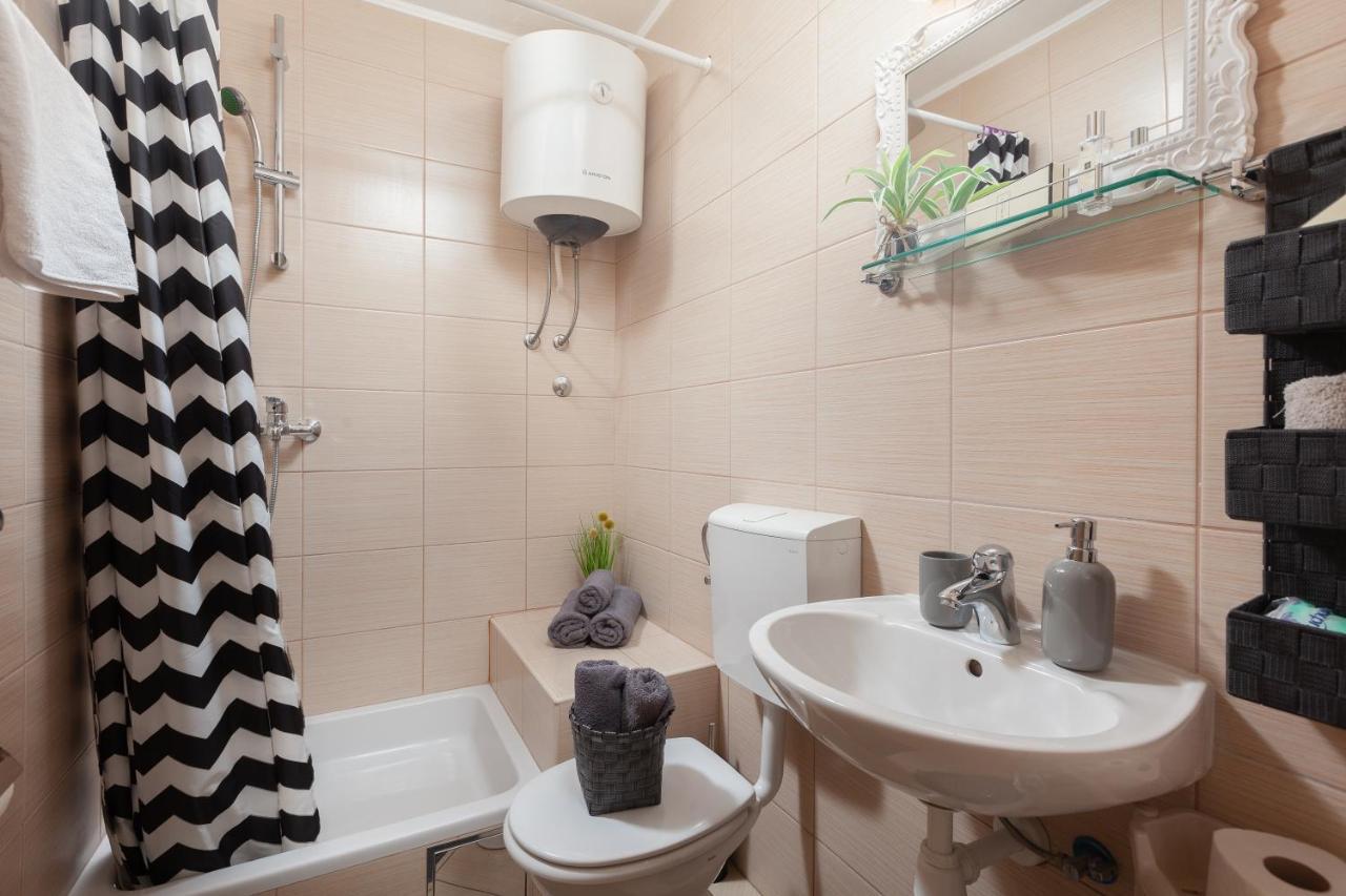 Sea View Ela Apartments Подгора Екстериор снимка