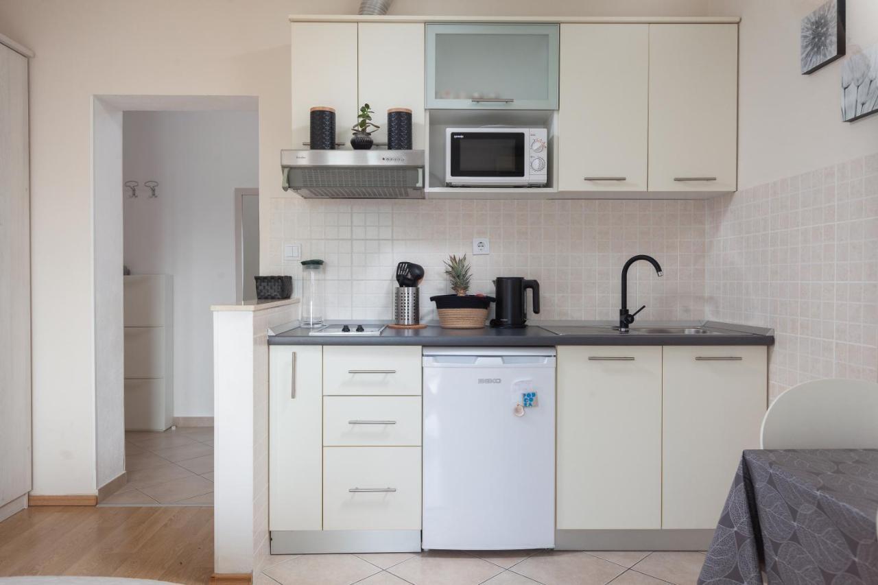 Sea View Ela Apartments Подгора Екстериор снимка