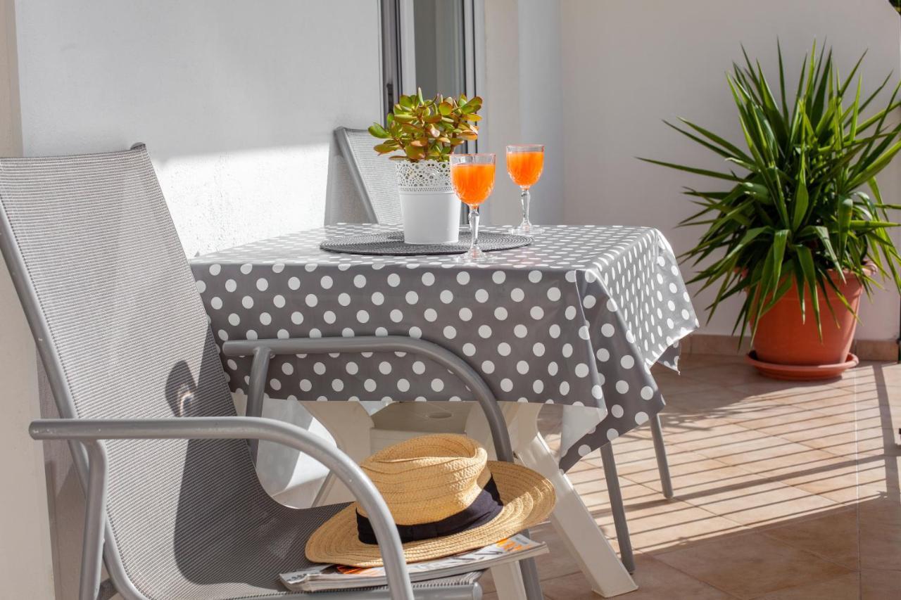 Sea View Ela Apartments Подгора Екстериор снимка